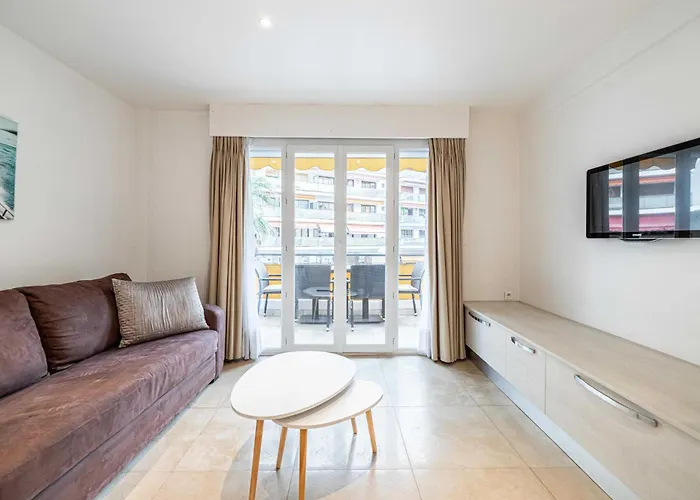 Modern A C 1br-4p With Balcony Apartmán Cannes