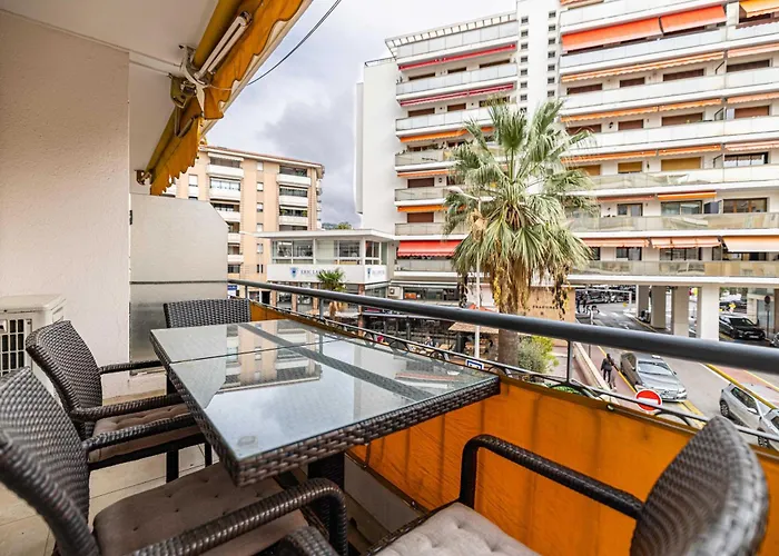 Modern A C 1br-4p With Balcony Cannes